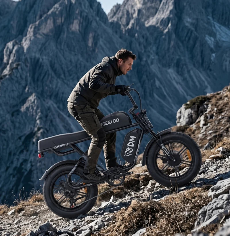 Meelod M8DM 2400W Dual Motor Dual Battery Fat Tire Ebike With Extended Double Seat