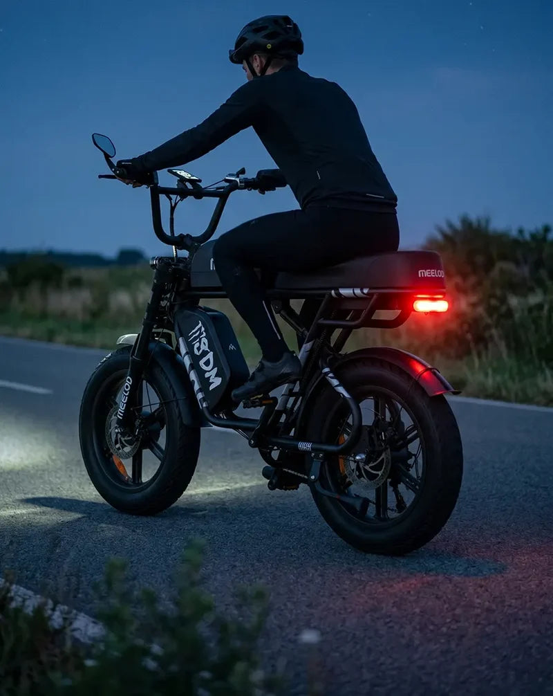 Meelod M8DM 2400W Dual Motor Dual Battery Fat Tire Ebike With Extended Double Seat